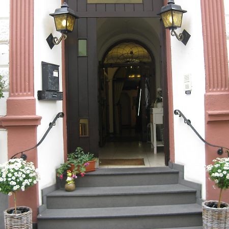 Hotel-Restaurant Kastel Bernkastel-Kues Exterior photo